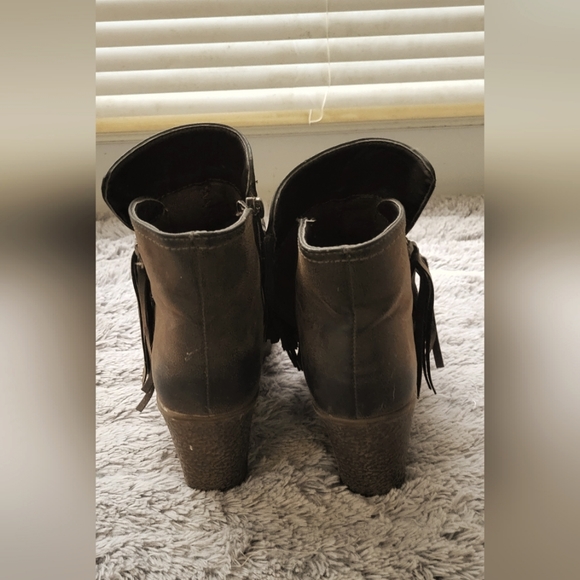 Pierre Dumas brown fringe/tassel ankle boot shoe size 8 - Picture 5 of 7